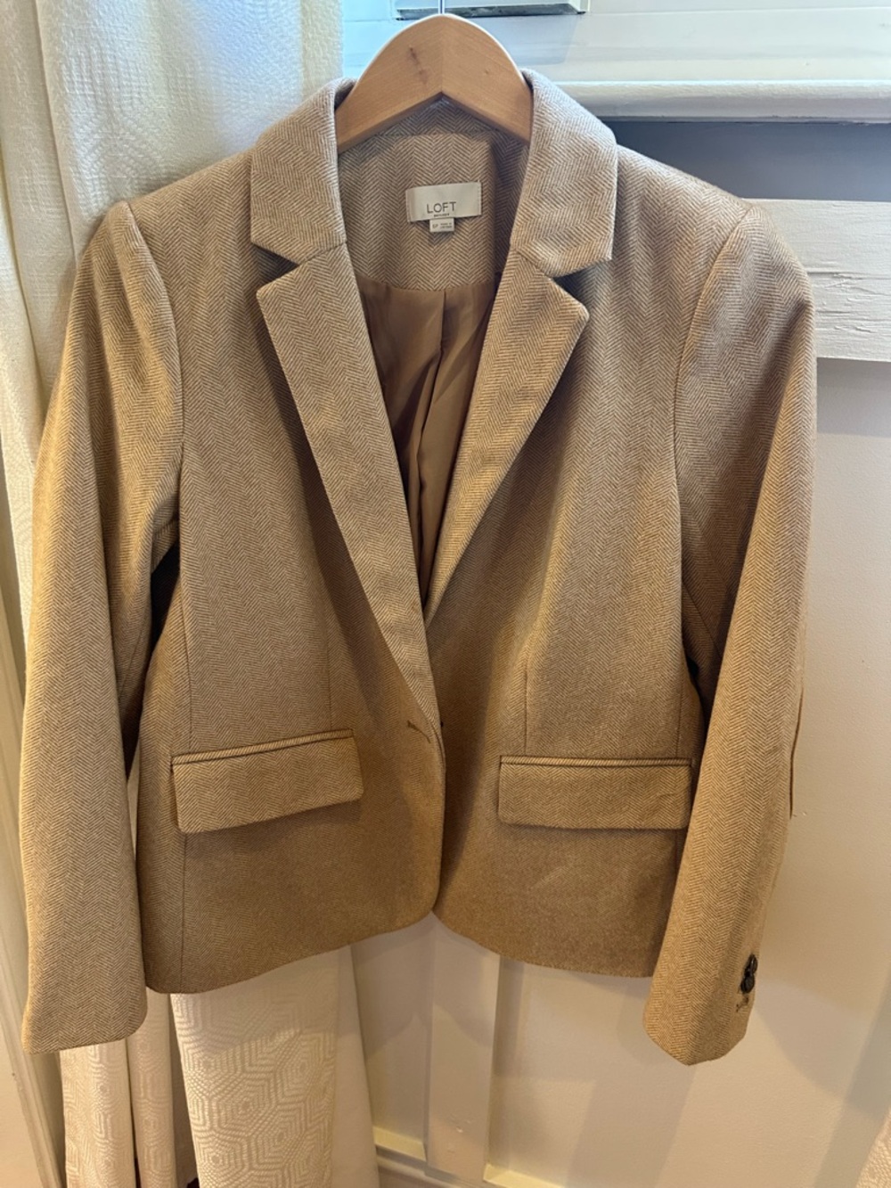 LOFT Women's Tan herringbone Blazer Jacket size 6P